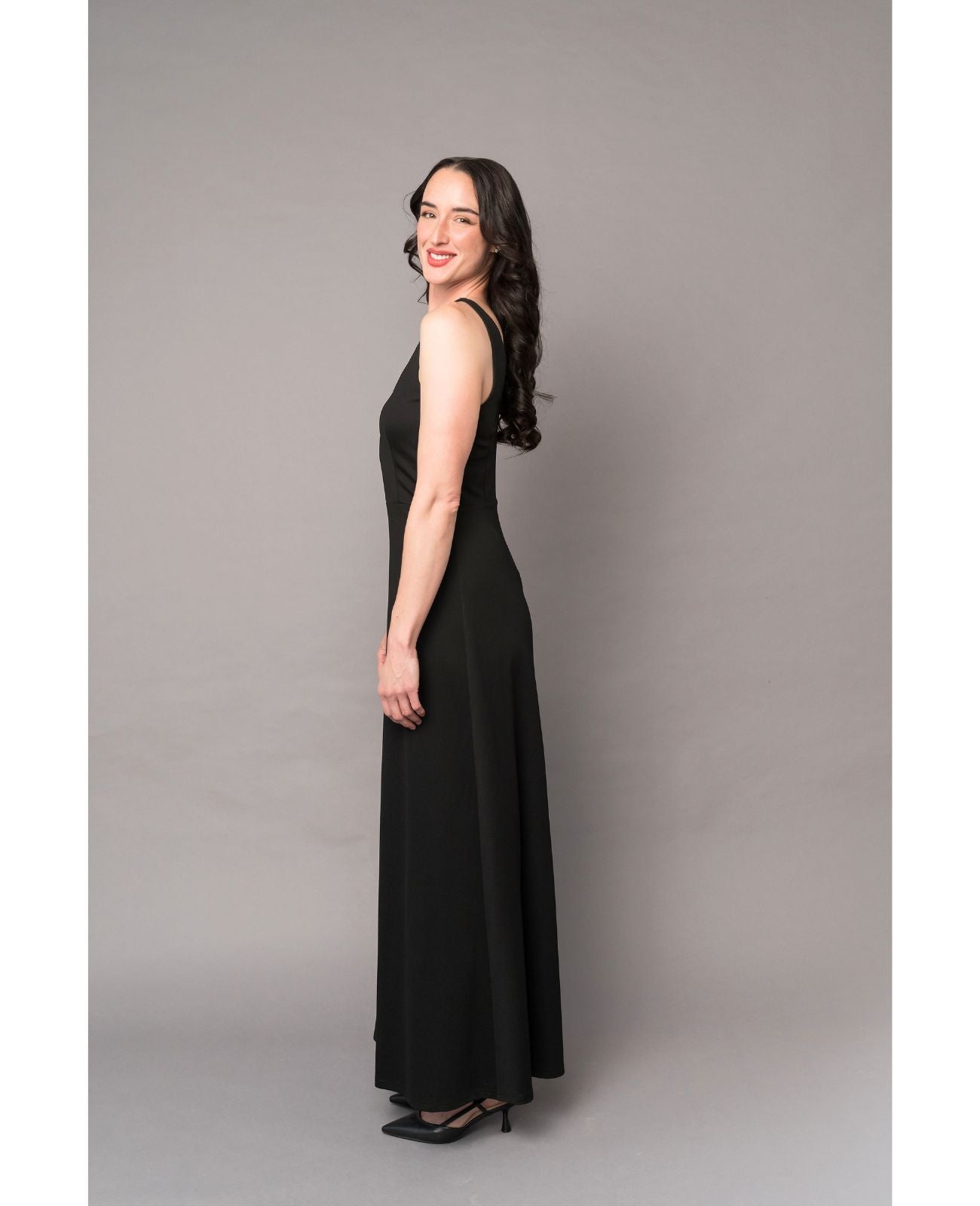 sleeveless formal concert black dress