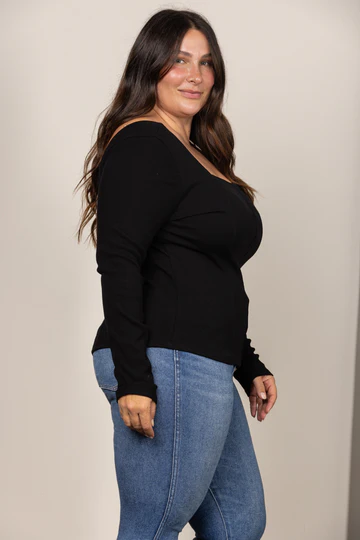 Plus Size Concert Black Top with Long Sleeves