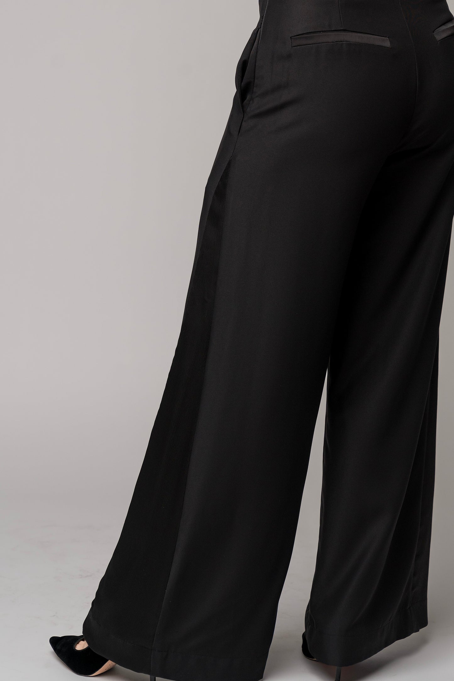 formal black pants, minimalist formal black pants, formal black pant set, black dress pants, concert black, concert attire, dressy black trousers wide leg black trousers, wide leg black pants, women's tux pants, breathable pants, black pants with pockets
