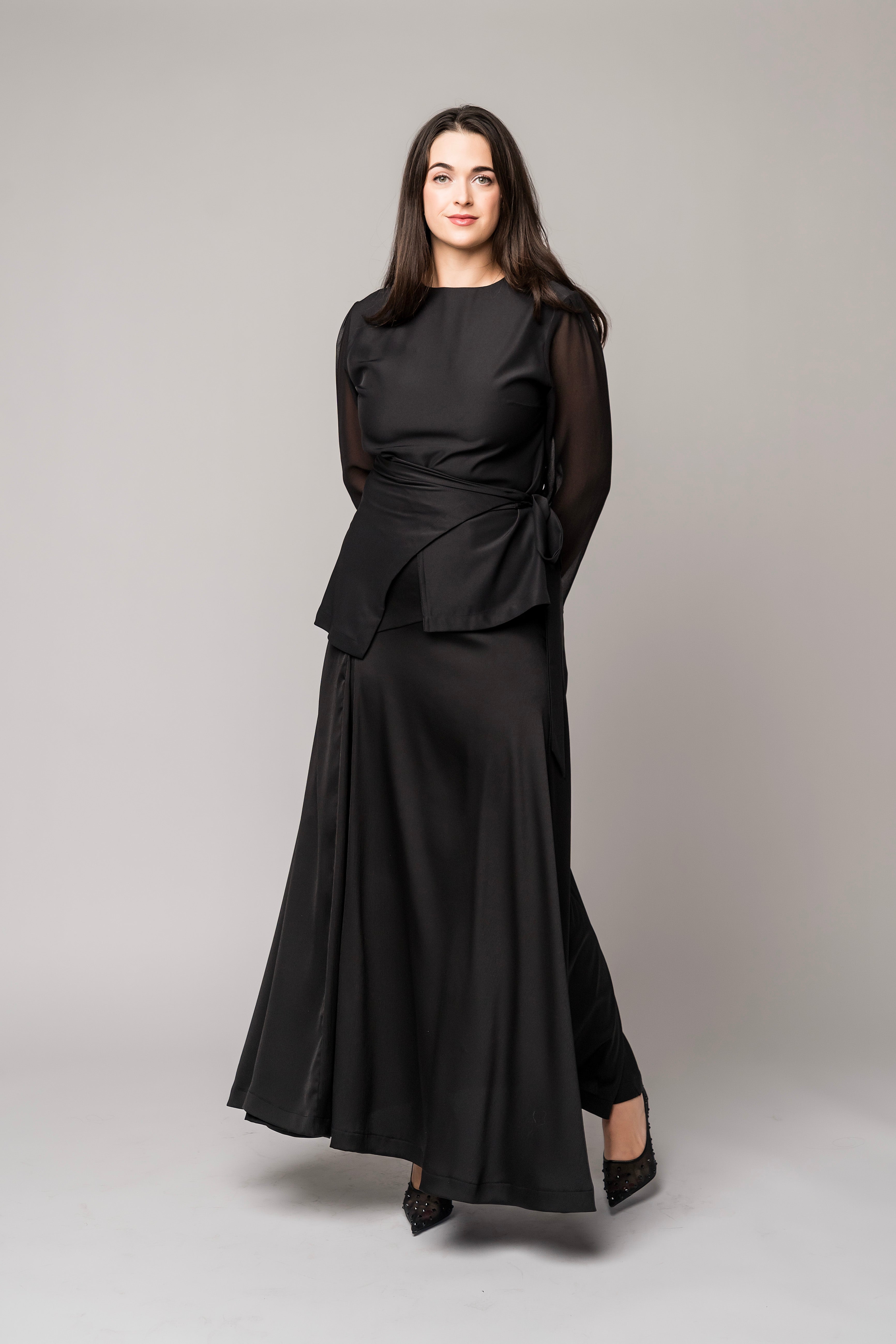 Long black skirt concert sales